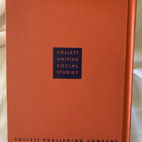 A reader book 📖 in new condition! - Picture 2 of 3